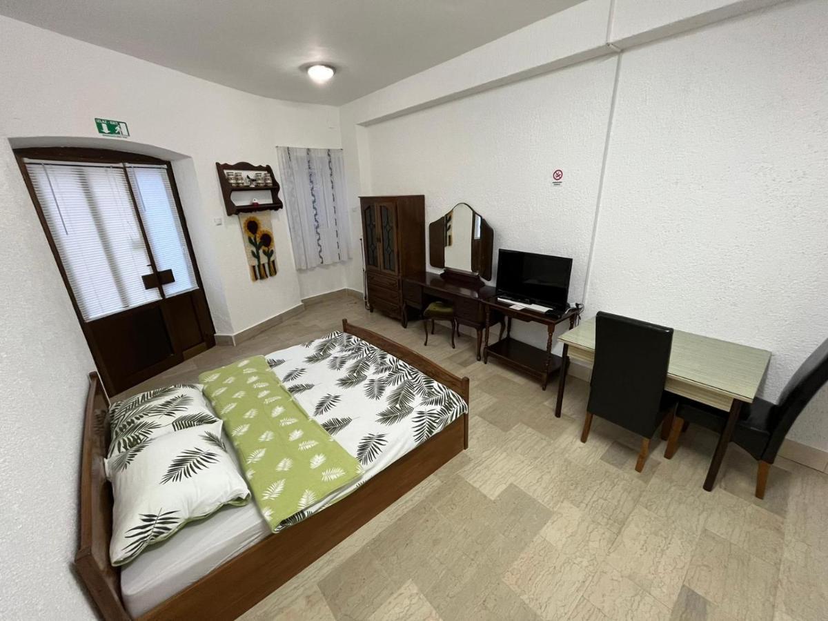 Old Town Apartment Medulin Extérieur photo
